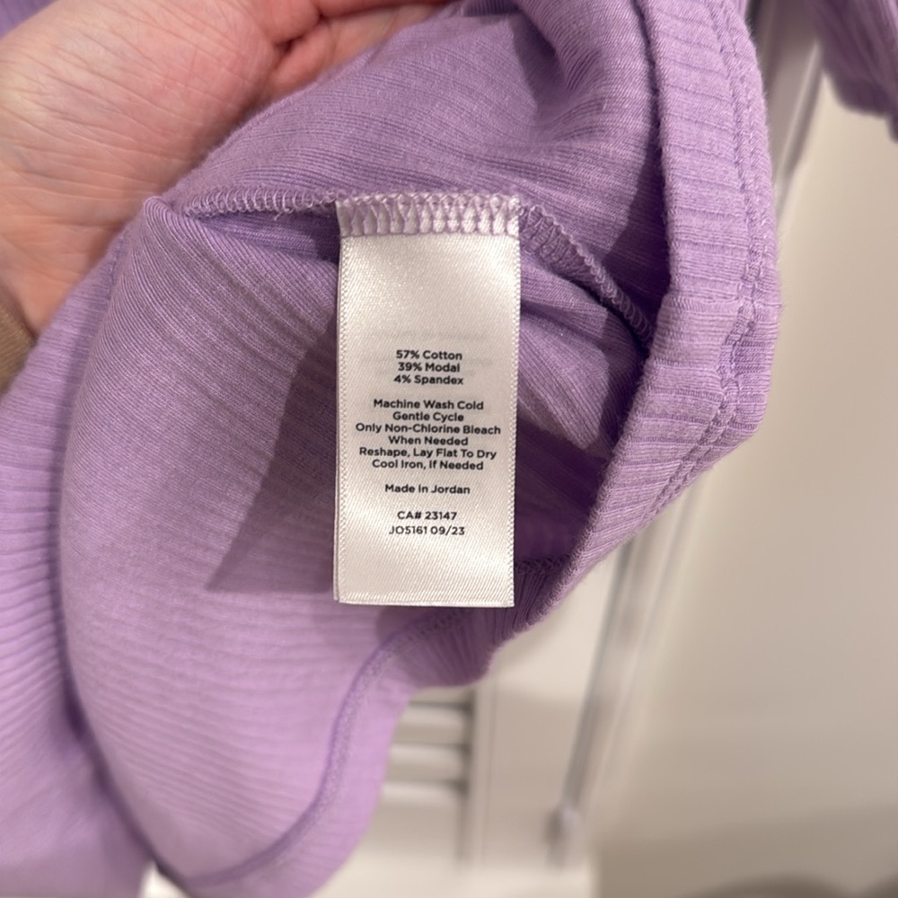 Talbots Purple Ribbed Top size small - Picture 2 of 2